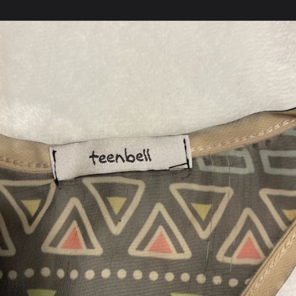 Aztec Pattern Tank Top Small . - Picture 4 of 6